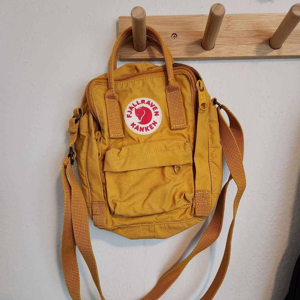 Fjallraven Kanken Sling Bag